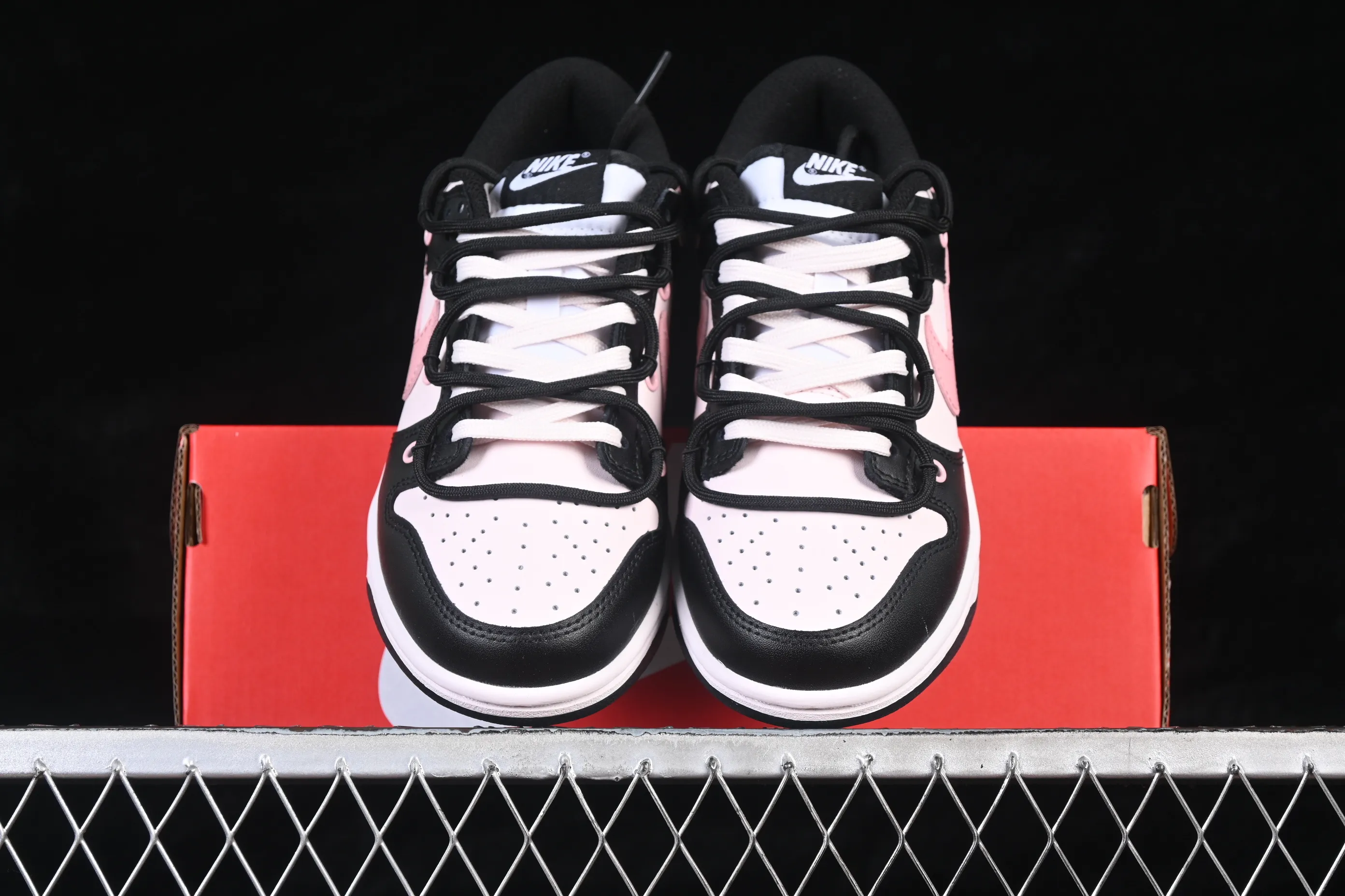 All categories Nk SB Dunk series Nk SB Dunk Low low-top sneakers Nike SB Dunk Low raspberry black pink deconstructed strap casual sneakers BP1120-059